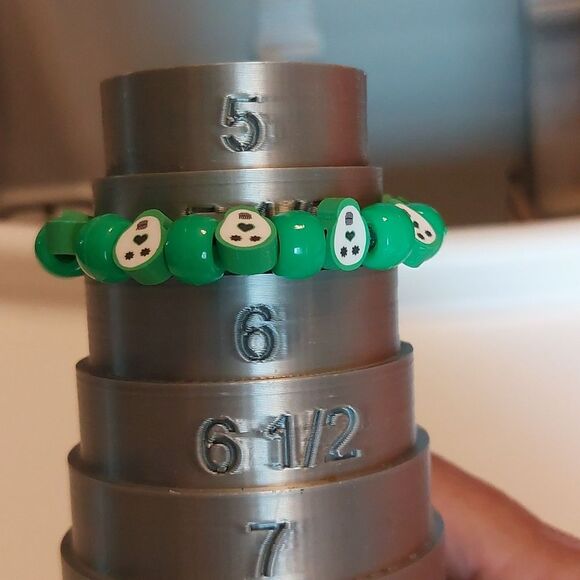 Bundle Lot of 4 Bracelets Assorted Sizes Stackable Halloween Themed - Picture 6 of 11